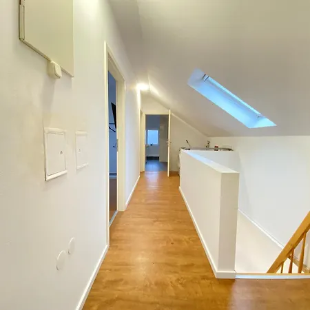 Monteurwohnung Fuer Bis Zu 18 Personen - Zentral Mit Autobahnauffahrt * Oldenburg